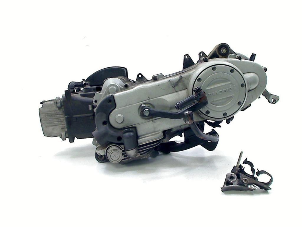 Motorblok Piaggio Fly 50 4T 2007-2011 (C44 4T 2V EMEA 50cc), Piaggio & C. SpA, Gebruikt, Customer_service@piaggio.com, Viale Rinaldo Piaggio, 25, Pontedera, PI 56025, , Italië