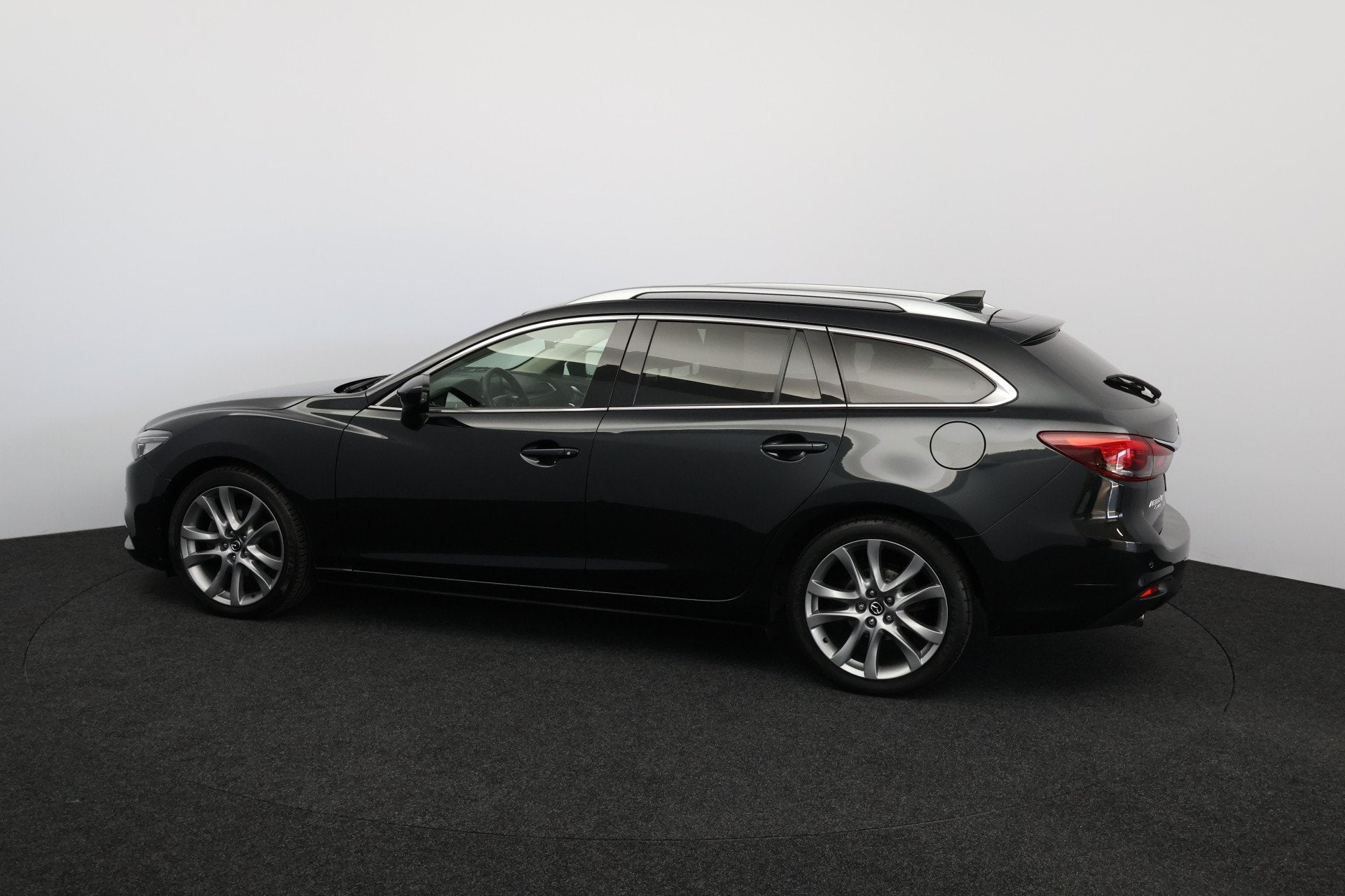 Mazda 6 Sportbreak 2.2D SkyActiv-D 175 GT-M /AUTOMAAT! /HUD!, 730 kg, Gebruikt, Euro 6, 4 cilinders