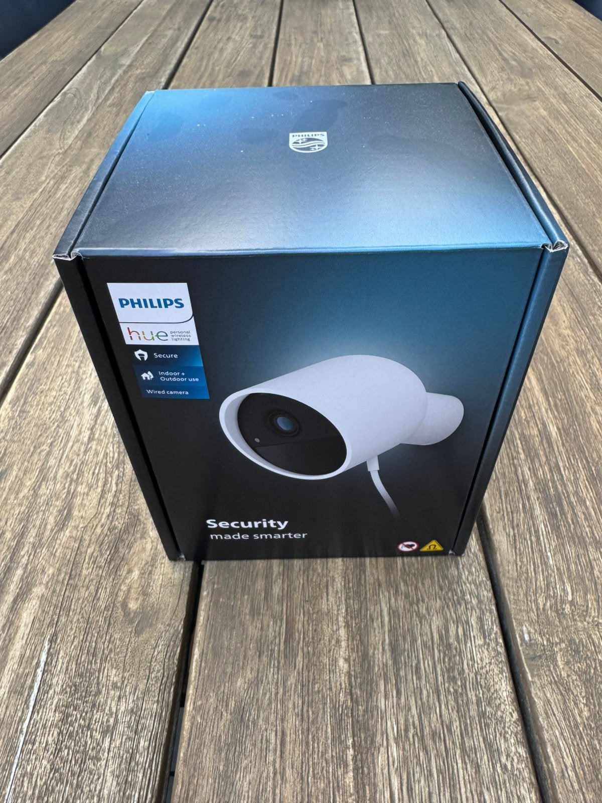 Philips Hue secure camera bedraad - nieuw in ongeopende doos, Audio, Tv en Foto, Videobewaking, Ophalen, Nieuw, Binnencamera