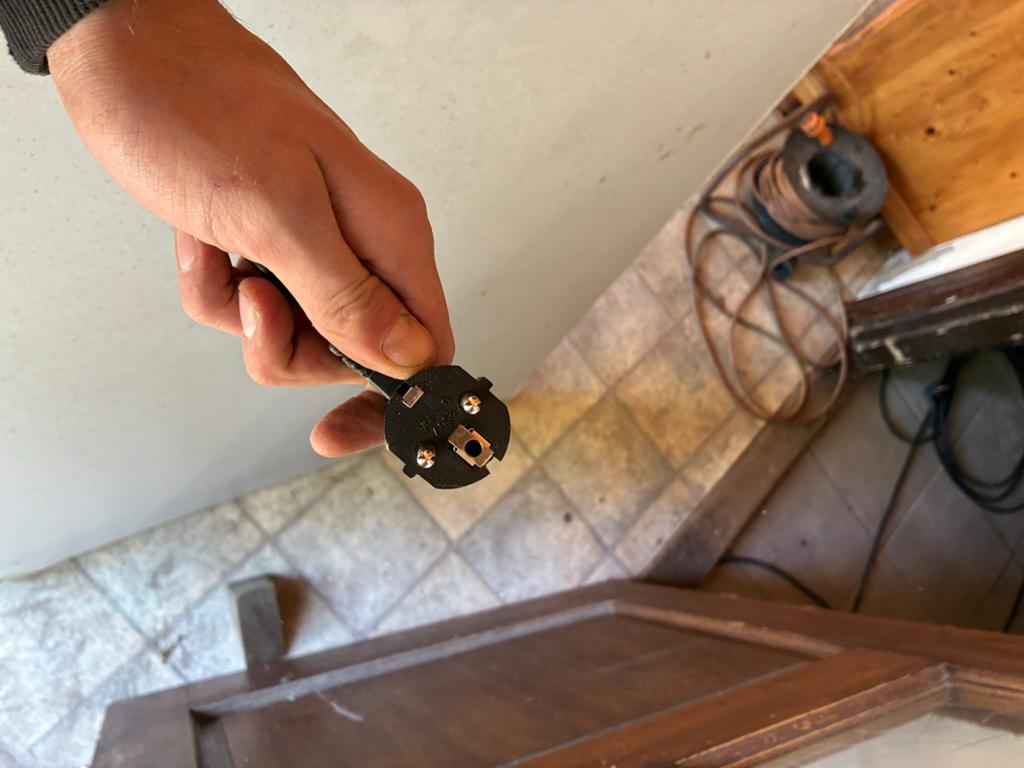 Badkamerspiegel met verlichting gratis op te halen, Huis en Inrichting, Woonaccessoires | Spiegels, Gebruikt, Ophalen of Verzenden