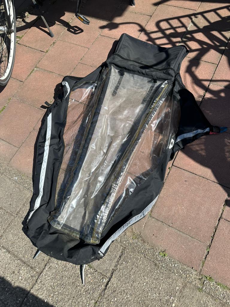 Regenhuif gebruikt maar nog in prima staat., Fietsen en Brommers, Fietsaccessoires | Aanhangers en Karren, Ophalen of Verzenden