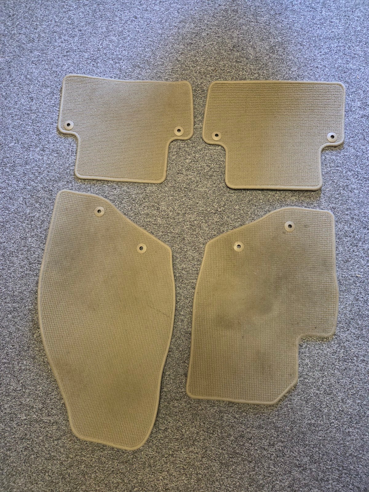 Volvo V70/XC70 '08-'16 Mattenset Rubber 'Oak', Ophalen of Verzenden, Gebruikt