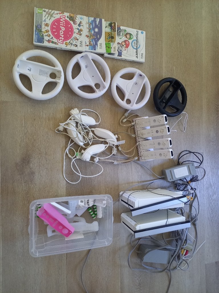 Grote set nintendo wij, 3 spelers of meer, Ophalen of Verzenden, Gebruikt, Vanaf 3 jaar