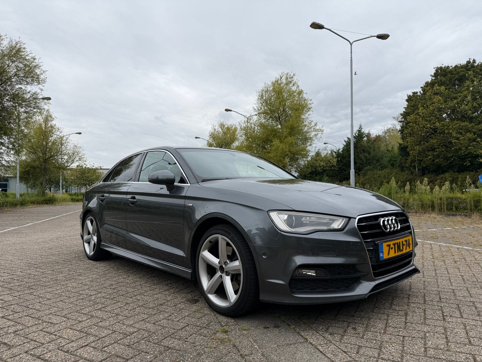 Audi A3 Limousine 1.8 Pro Line S | Apk | Automaat | Airco, Auto's, Audi, 680 kg, 4 cilinders, 179 pk, Origineel Nederlands