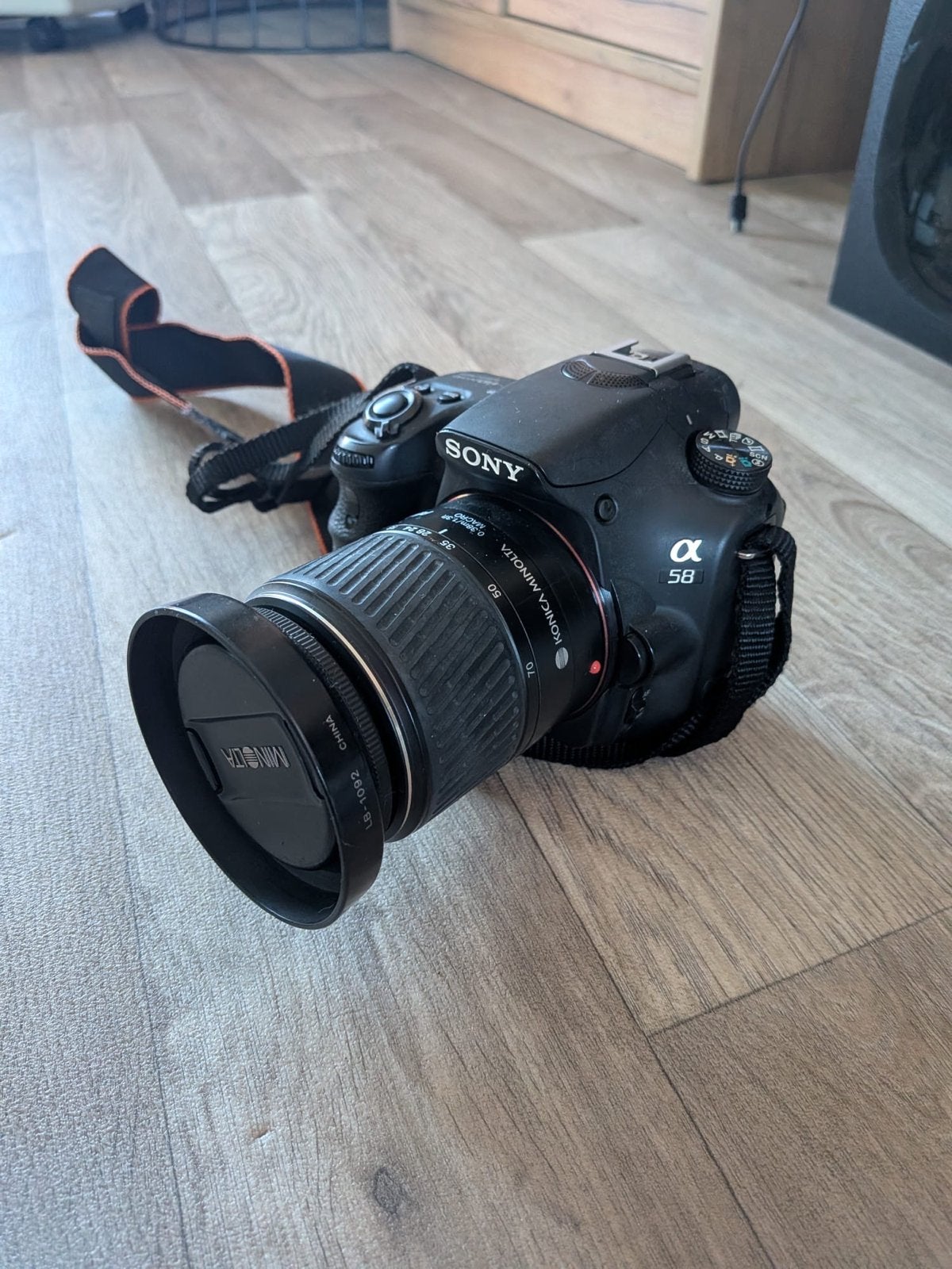 Sony Alpha A58 Spiegelreflexcamera met Konica Minolta lens, Gebruikt, Spiegelreflex, Beeldstabilisatie, Ophalen of Verzenden