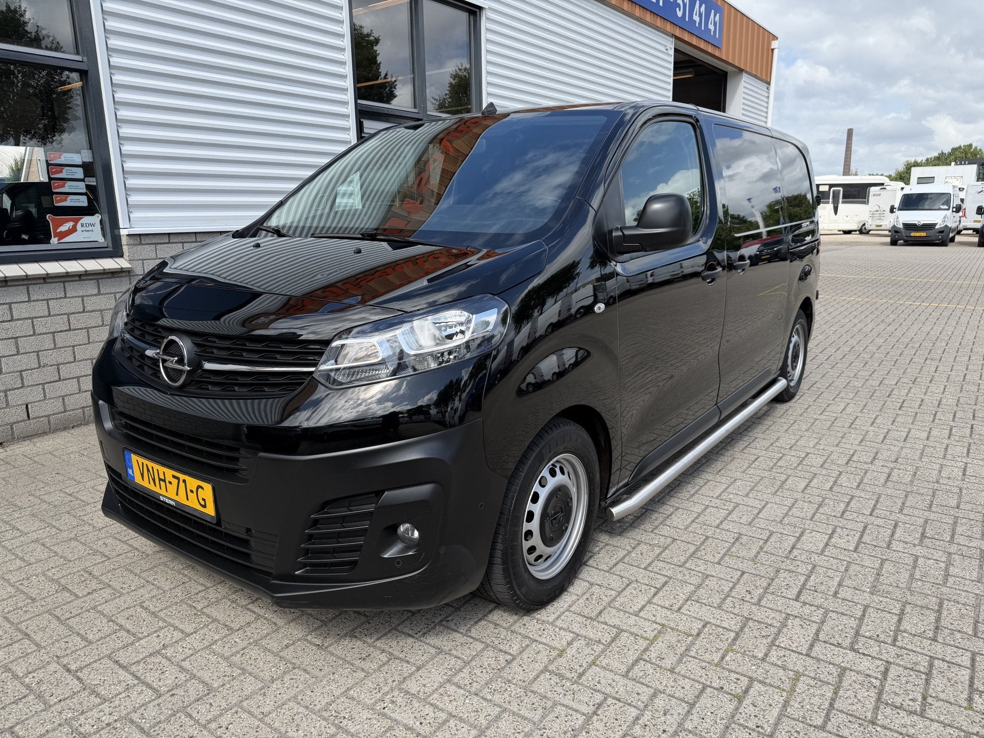 Opel Vivaro 1.5 CDTI L2H1 Edition / vaste prijs rijklaar €, Voorwielaandrijving, 4 cilinders, Met garantie (alle), Leder en Stof