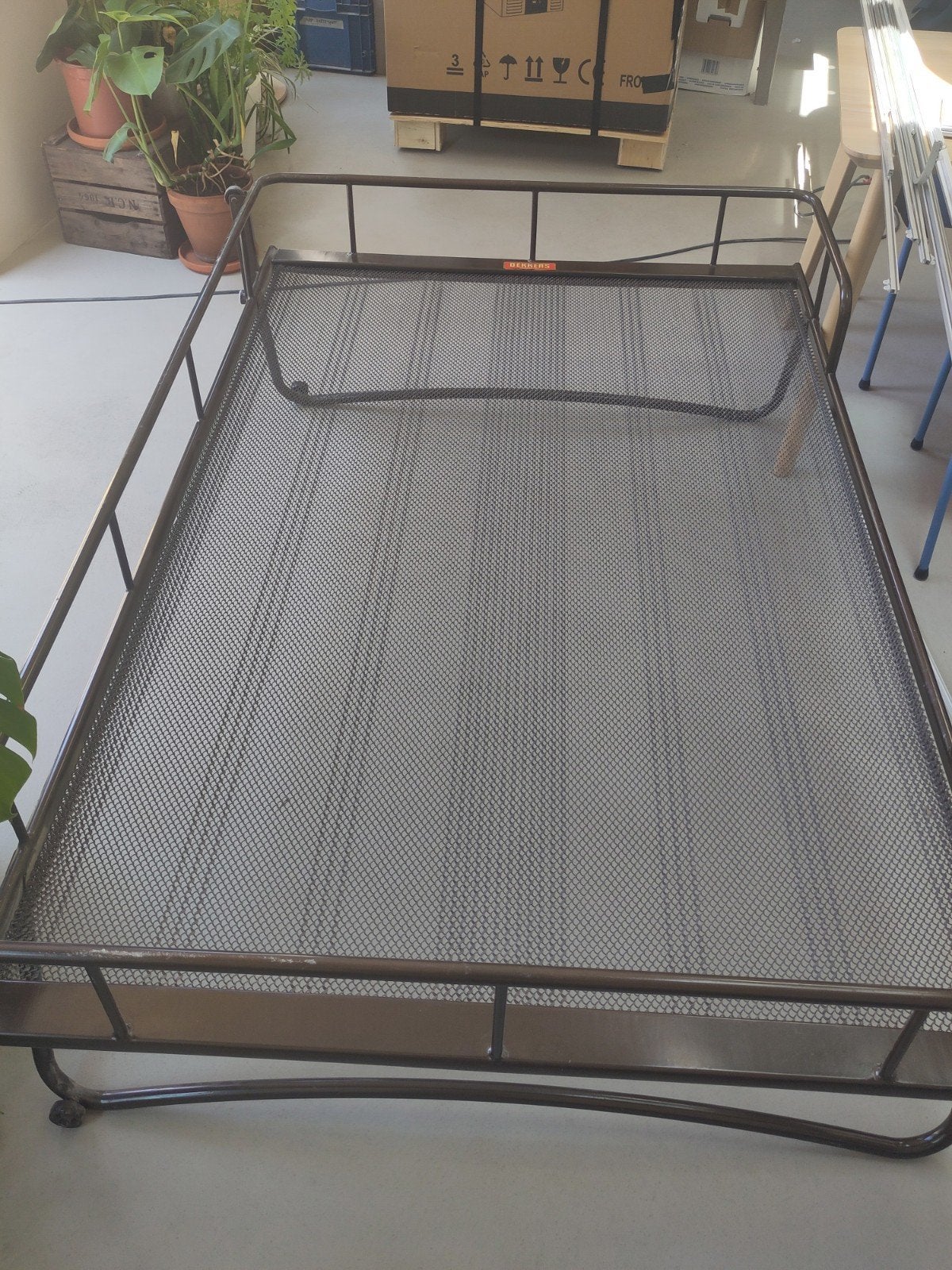 Bed 130 x 190 vintage, Huis en Inrichting, Slaapkamer | Bedden, Twijfelaar, 120 cm, 190 cm of minder, Metaal, Bruin, Ophalen