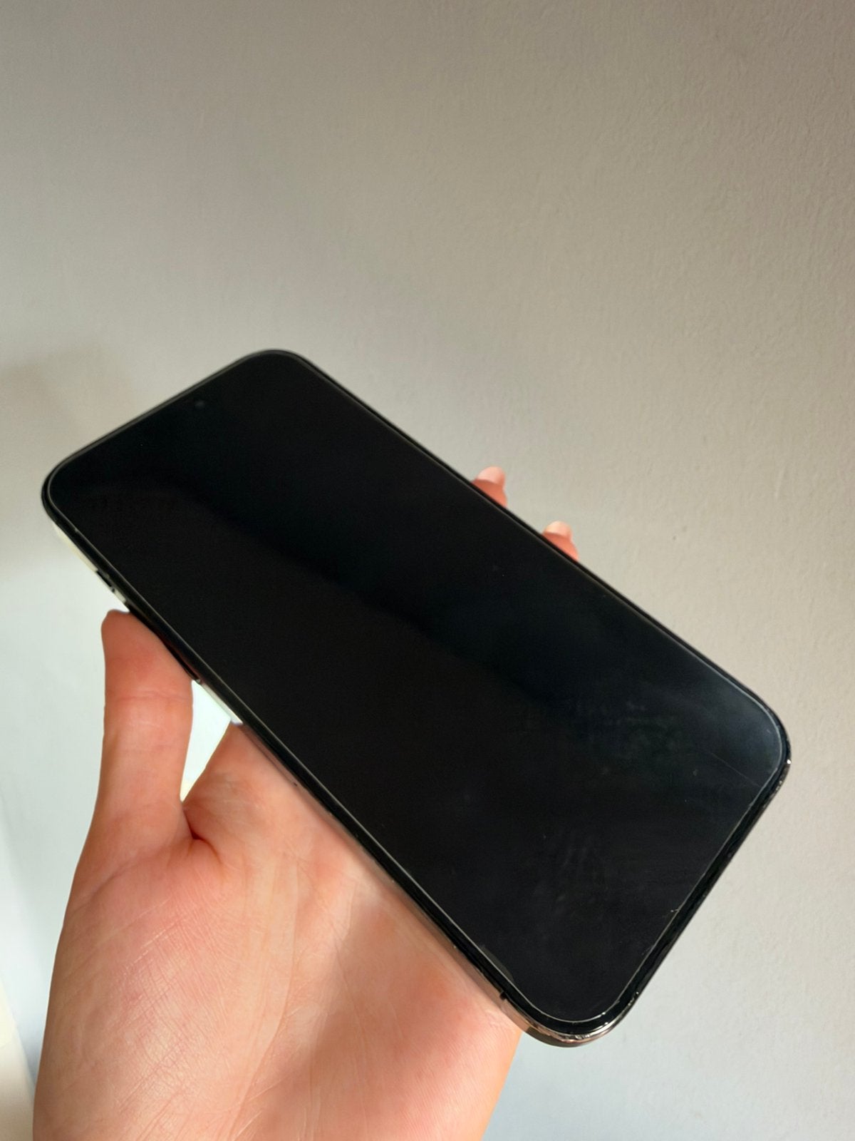 Foto 4 van Iphone 16 pro max 256gb zwart 90% batterijconditie