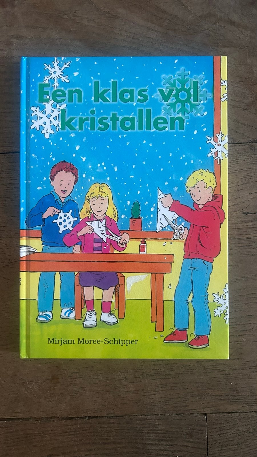 Een klas vol kristallen - Mirjam Moree-Schipper, Ophalen of Verzenden, Zo goed als nieuw, Fictie algemeen