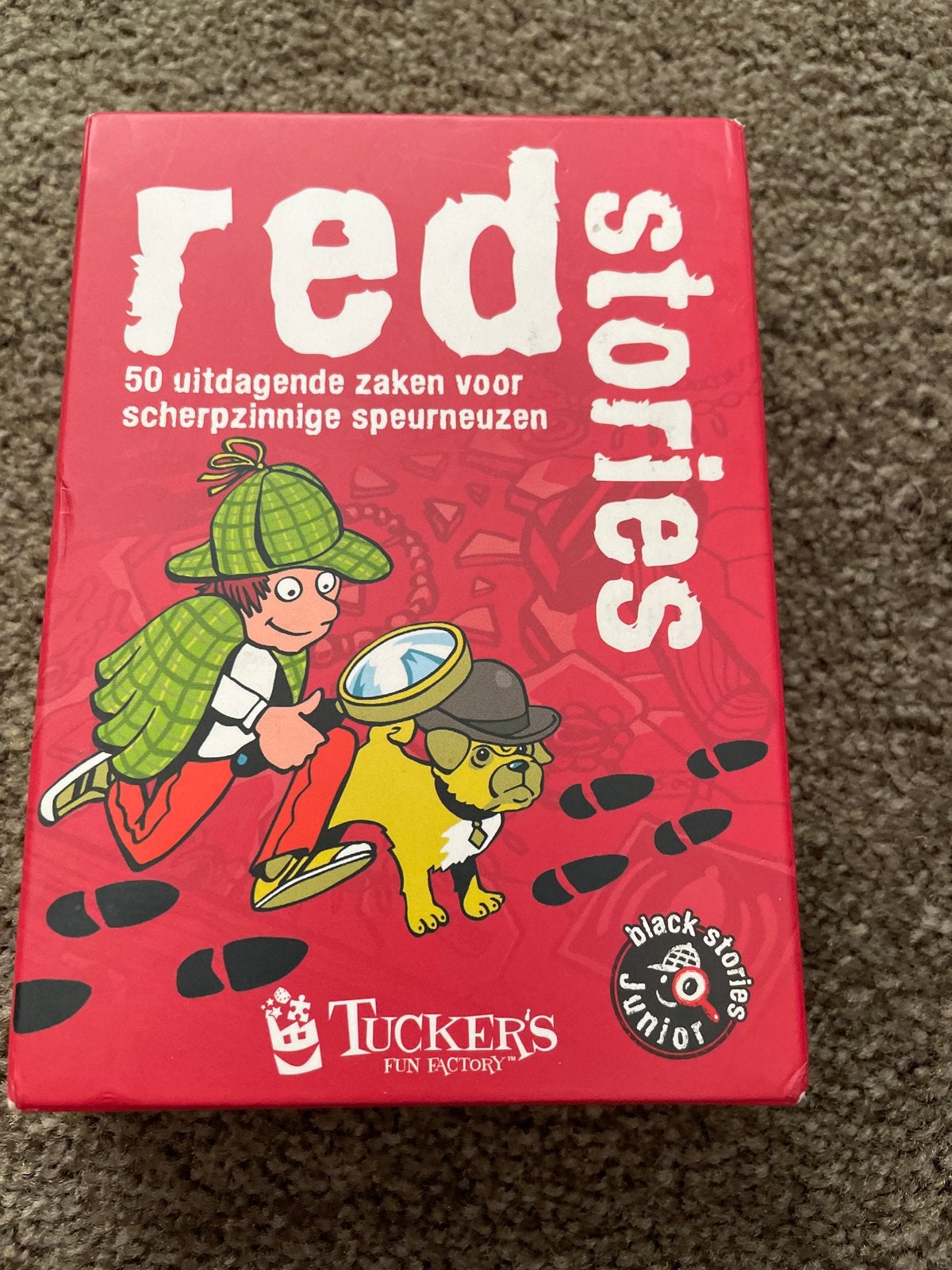 Red Stories Junior: 50 uitdagende zaken voor speurneuzen, Een of twee spelers, Ophalen, Gebruikt