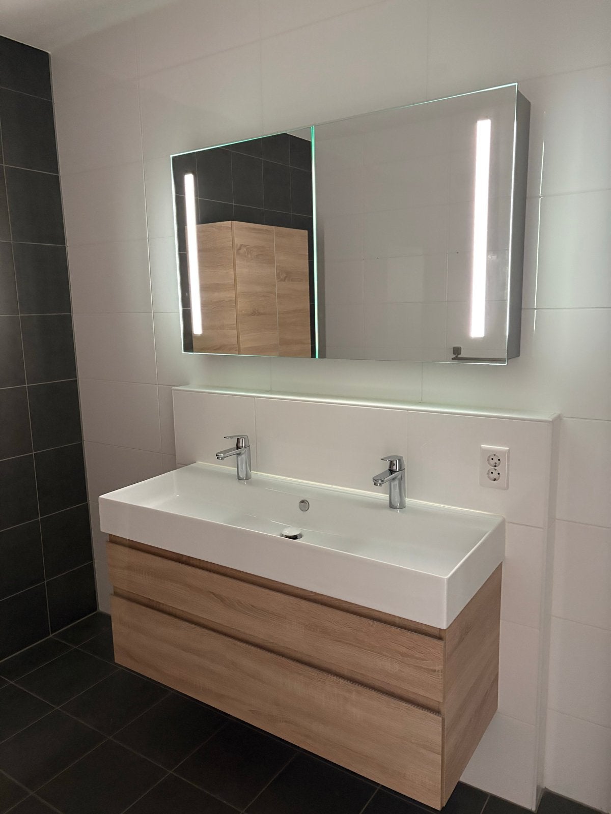 Complete badkamerinrichting: zo goed als nieuw!, Huis en Inrichting, Badkamer | Badkamermeubels, Ophalen, 100 tot 150 cm, Overige typen