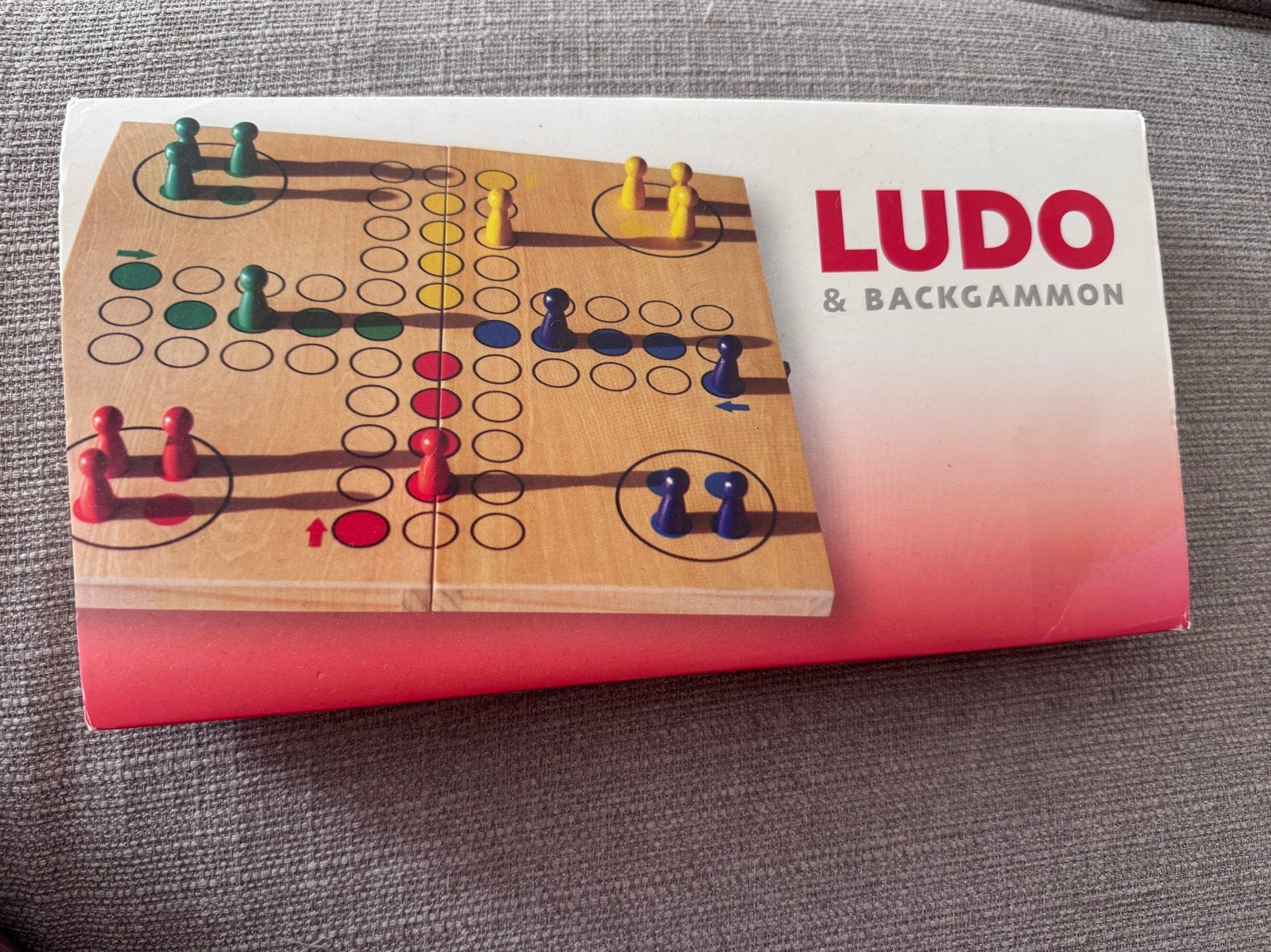 Ludo & Backgammon - 2-in-1 Bordspel in kistje, Een of twee spelers, Ophalen, Zo goed als nieuw, Reisspel
