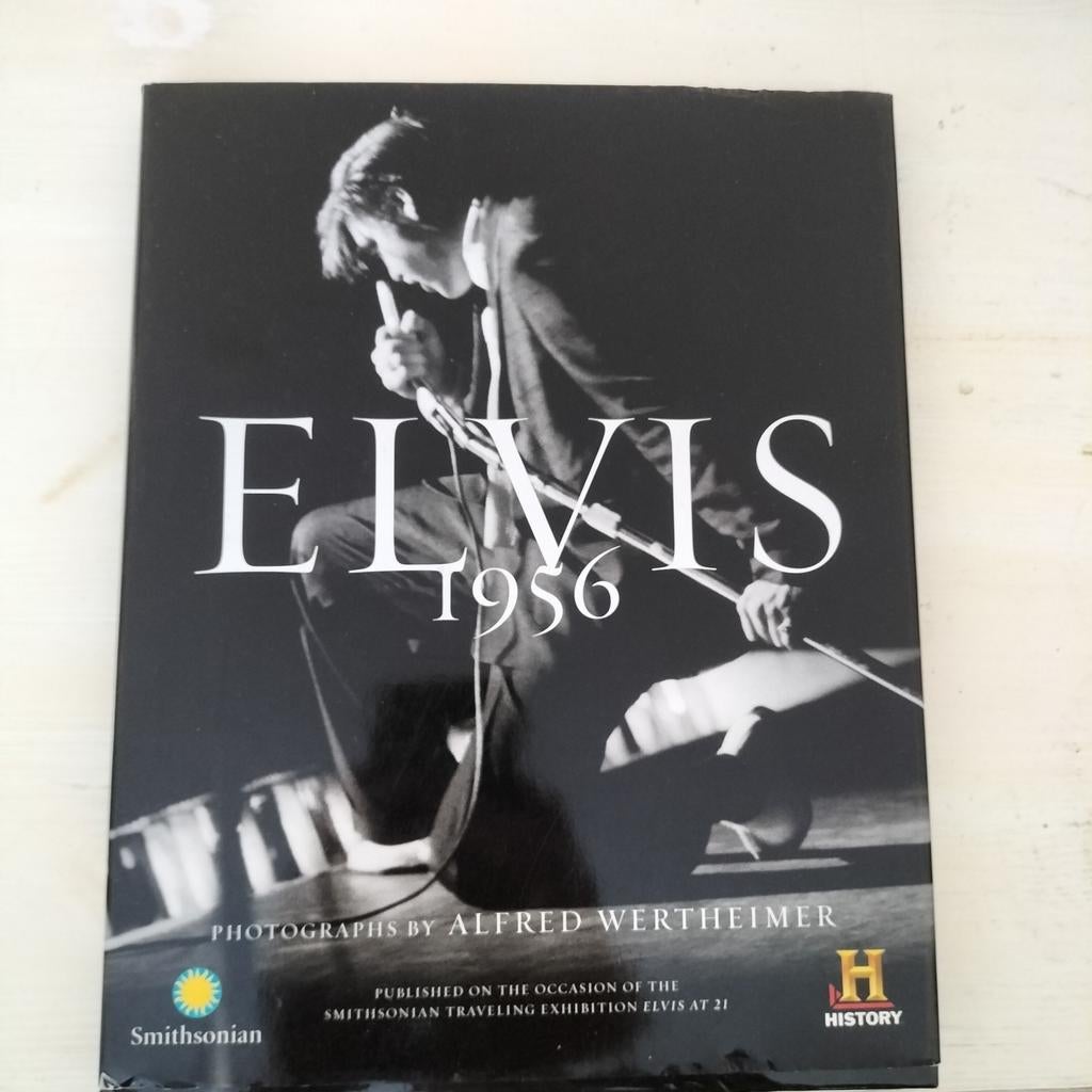 Elvis 1956 - Foto's van Alfred Wertheimer, Ophalen of Verzenden, Zo goed als nieuw, Boek, Tijdschrift of Artikel
