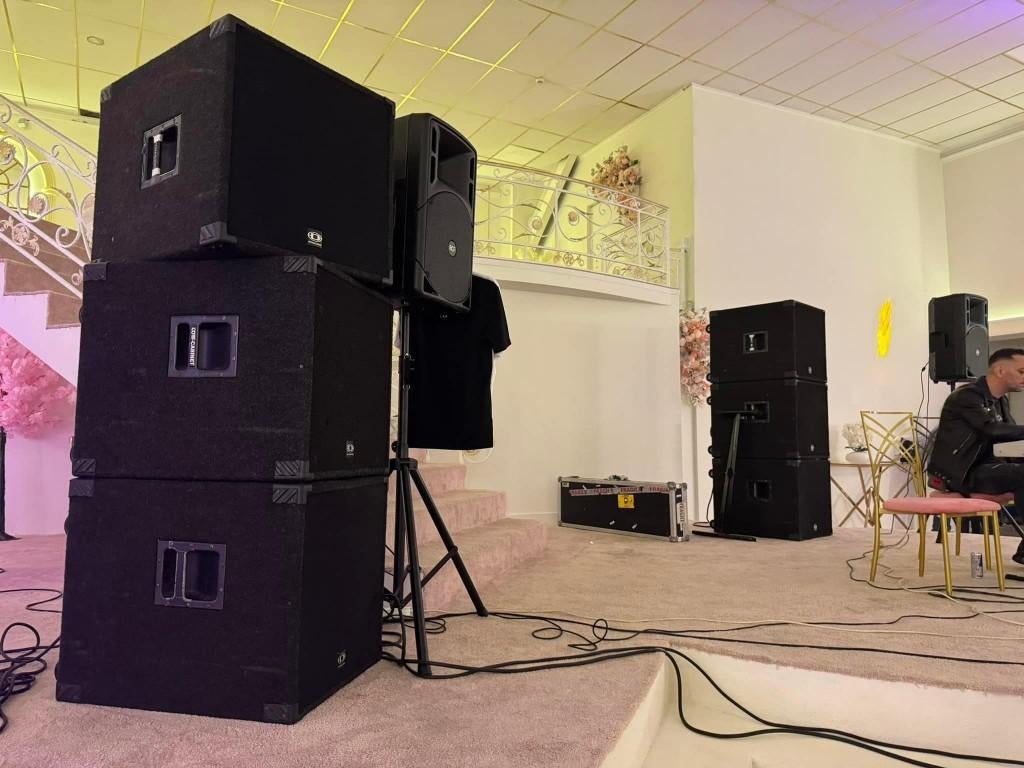 Dynacord installatie te huur for rent, Audio, Tv en Foto, Luidsprekers, Gebruikt, 120 watt of meer, Front, Rear of Stereo speakers