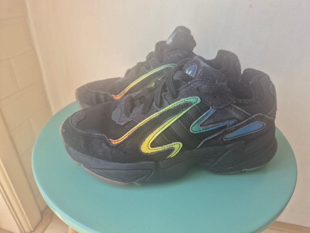 Adidas sneakers Love Unites maat 36, Kleding | Dames, Schoenen, Adidas, Zwart, Ophalen of Verzenden, Sneakers of Gympen