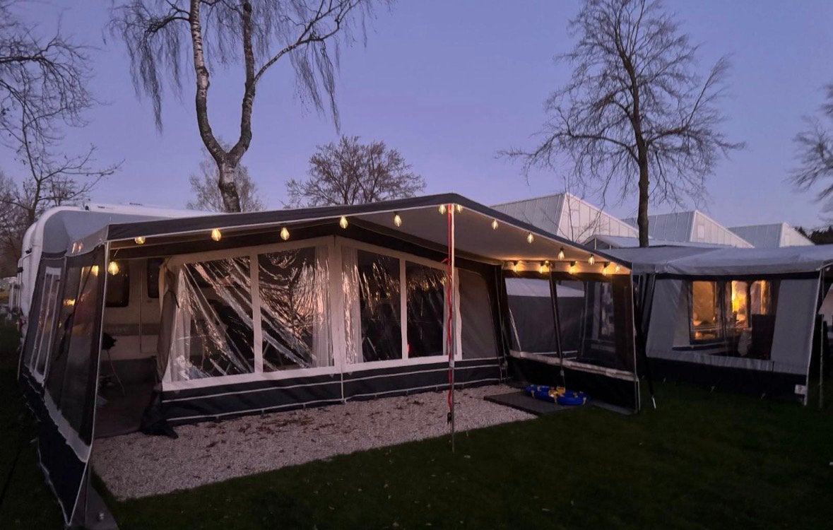 Dorena smaragd 270 voortent maat 15 incl luifel en uitbouw, Ophalen, Zo goed als nieuw, Dorema