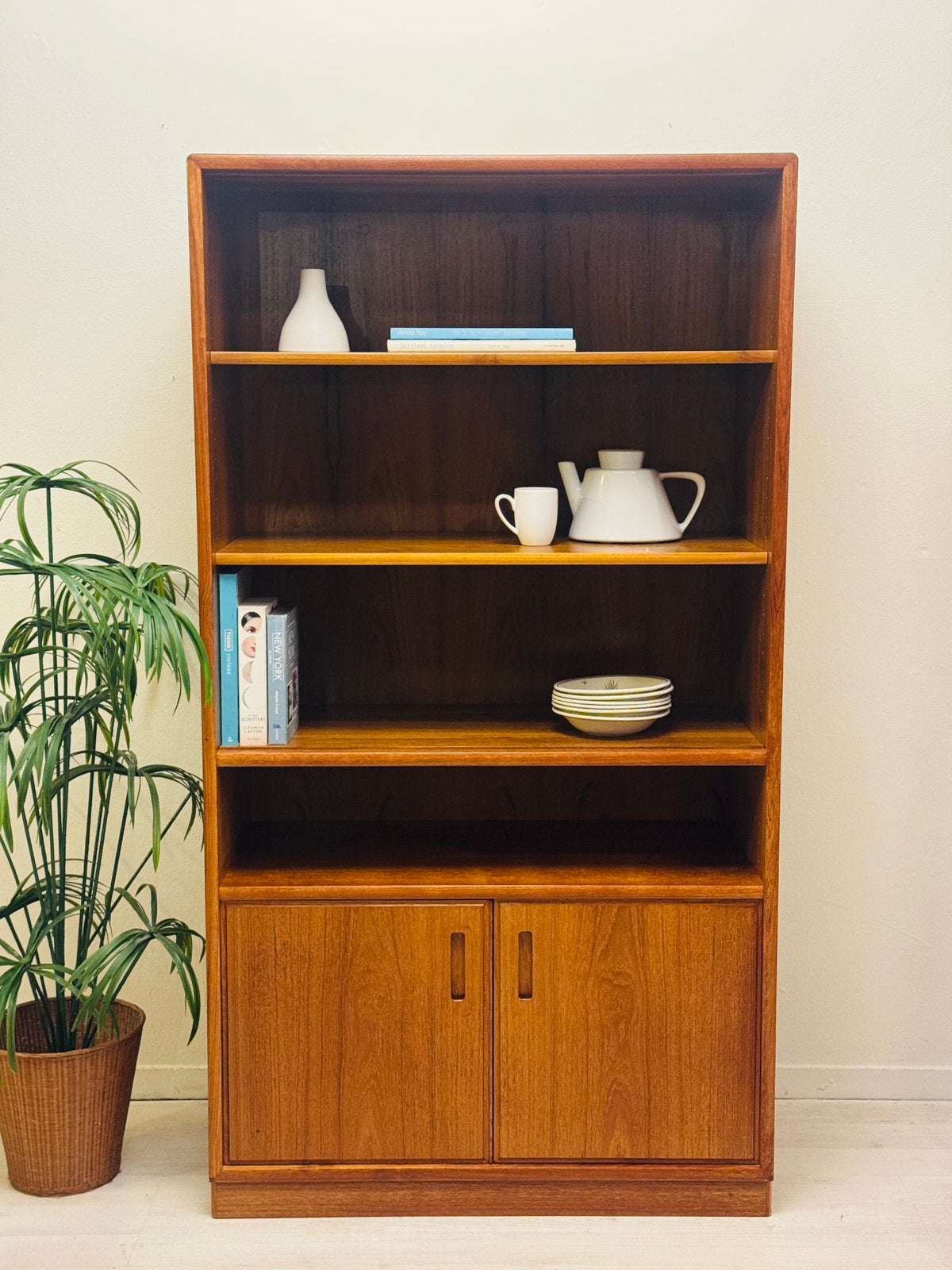 Vintage Deense boekenkast teak jaren 60, Ophalen, Teakhout, Vintage midcentury, Zo goed als nieuw