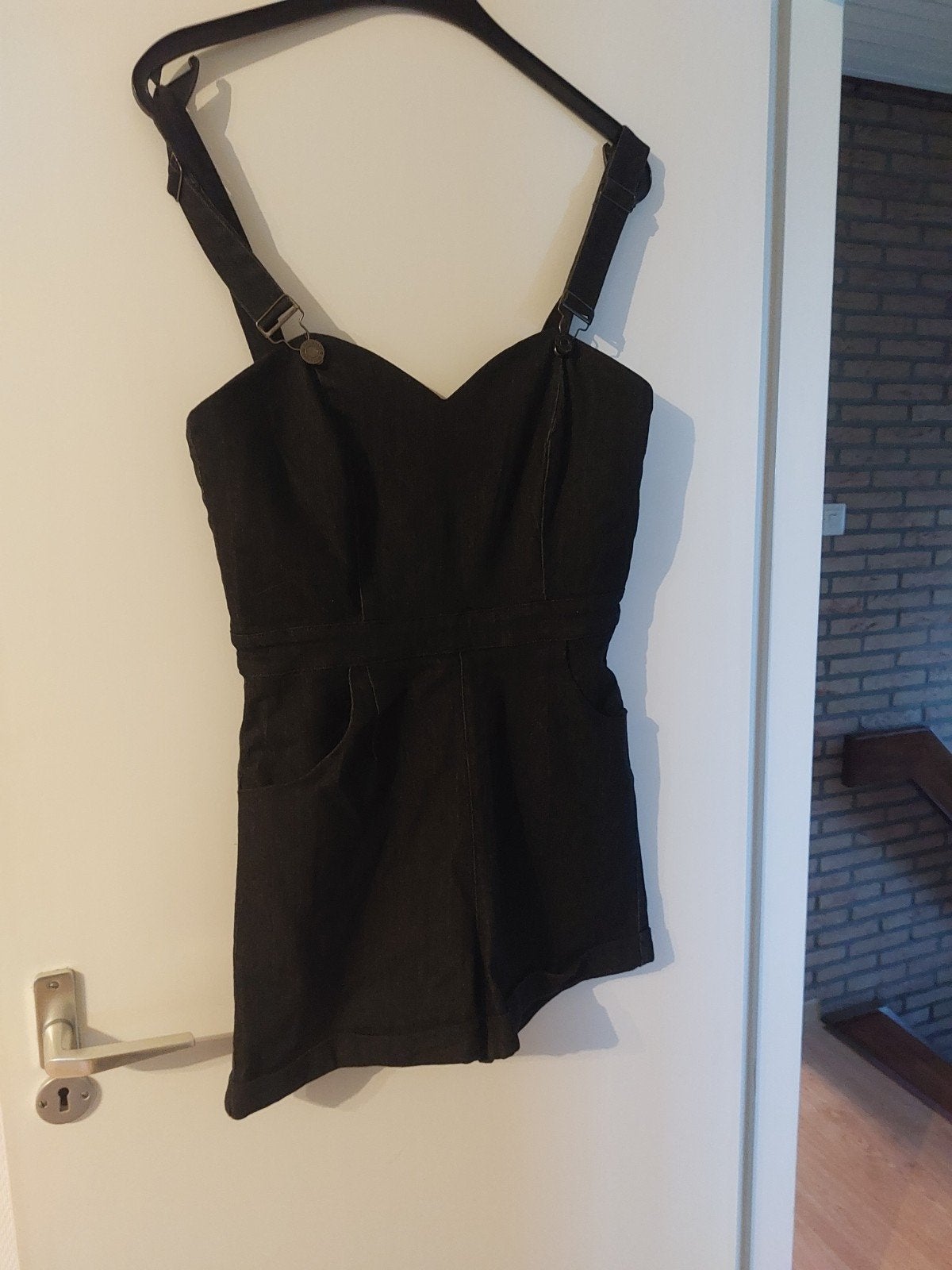 Zwarte playsuit Collectif London maat M (UK 12), Kleding | Dames, Maat 38/40 (M), Zwart, Collectif London, Ophalen of Verzenden