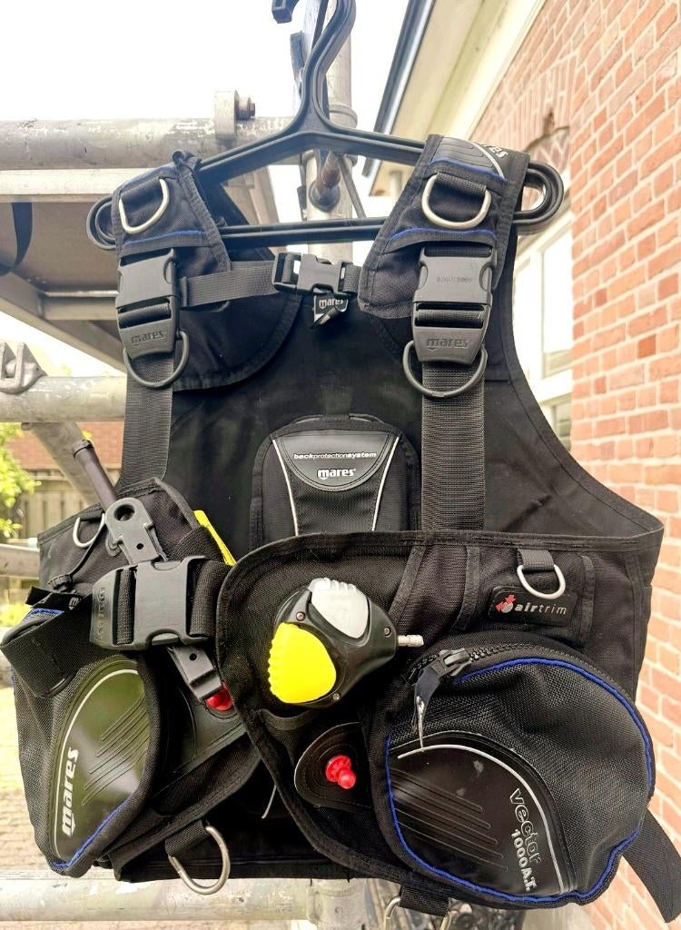 Mares Vector 1000 Airtrim trimvest maat L  incl loodpockets, Watersport en Boten, Duiken, Ophalen of Verzenden, Gebruikt, Trimvest of Wing