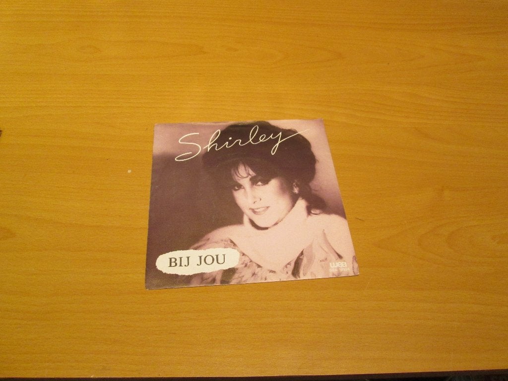 2 singles van Shirley (ook per stuk te koop), Ophalen of Verzenden, Gebruikt, Pop