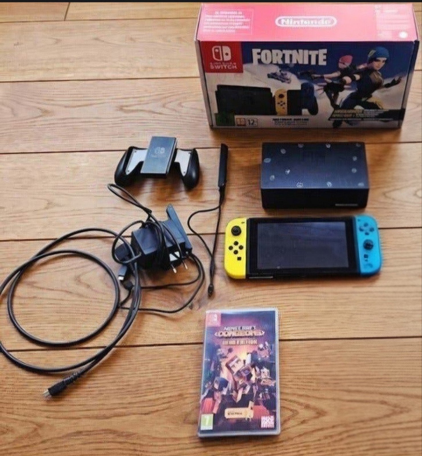 Nintendo Switch Fortnite Edition + 1 game +256GB, Spelcomputers en Games, Ophalen of Verzenden, Switch Original