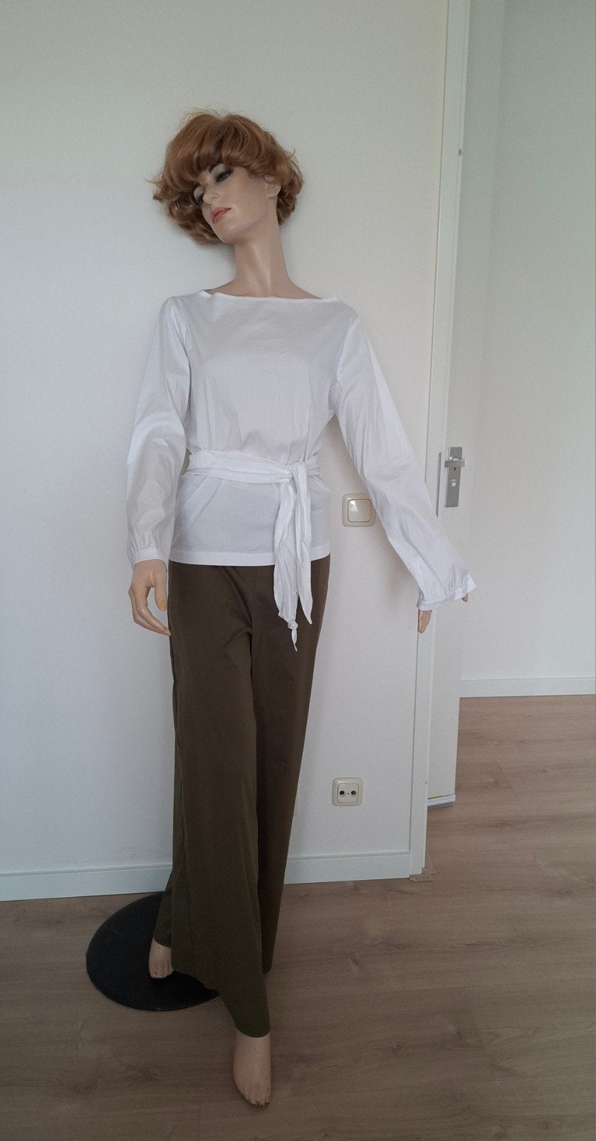 Mooi wit poplin katoenen Woman by Earn blouse mt 40., Maat 38/40 (M), Wit, Woman by Earn, Ophalen of Verzenden