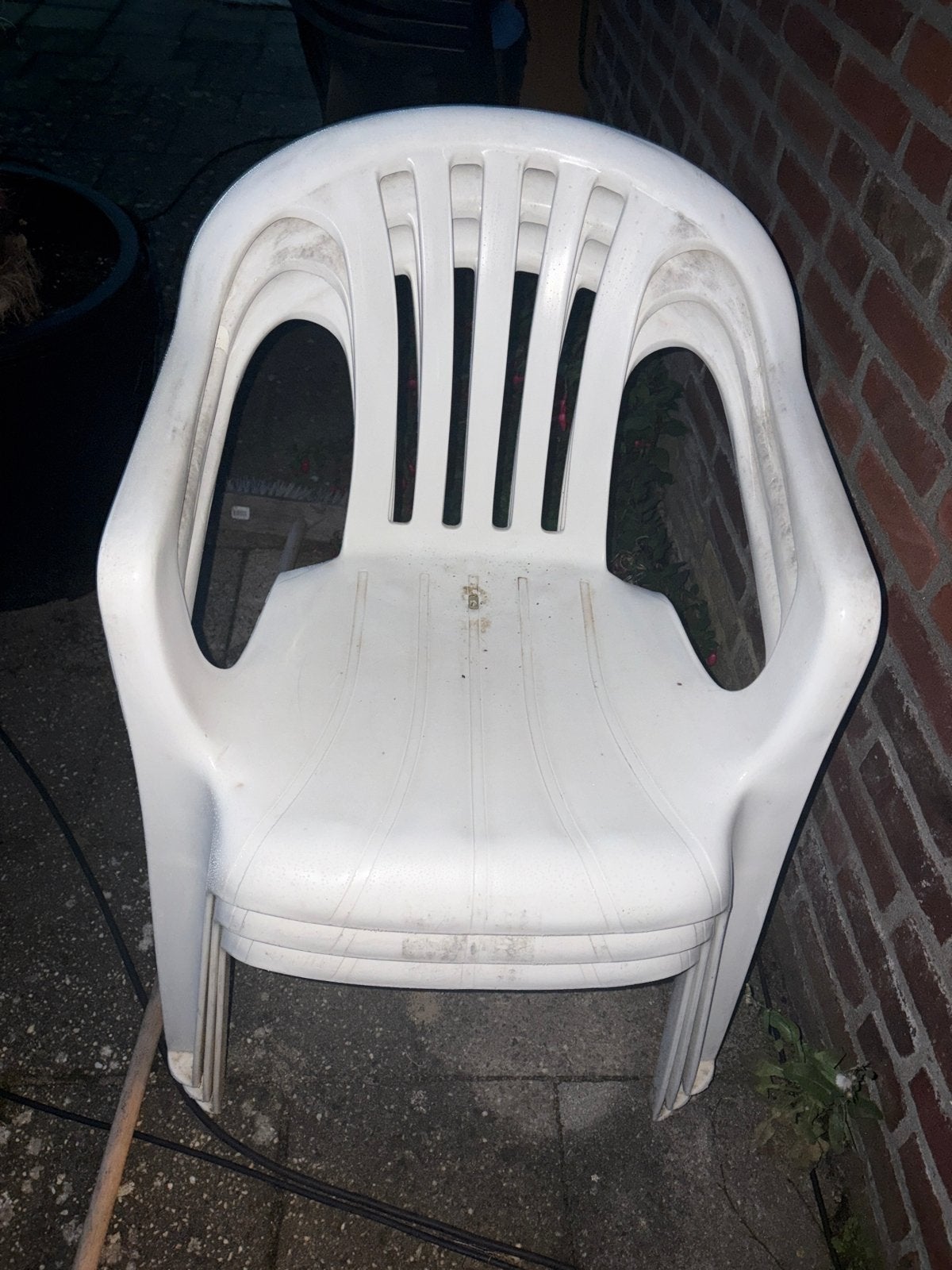 Witte kunststof tuinstoel, stapelbaar 3 stuks, Ophalen, Gebruikt, Kunststof, Stapelbaar