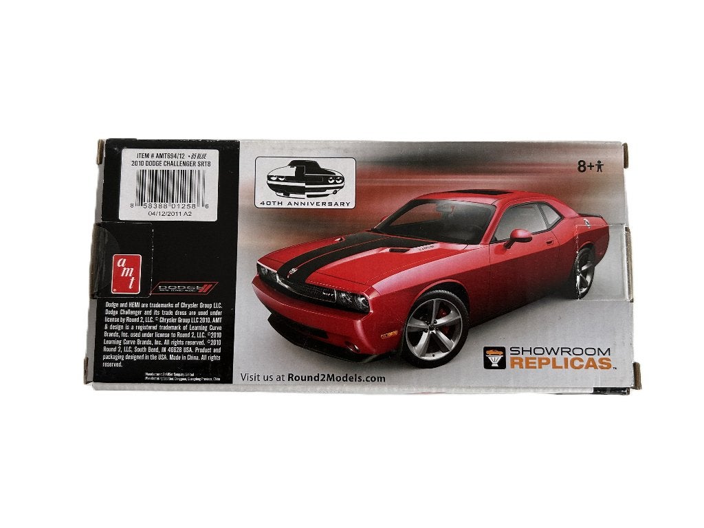 AMT '10 DODGE CHALLENGER 1:25 AMT-0694, Overige merken, Auto, Groter dan 1:32, Nieuw