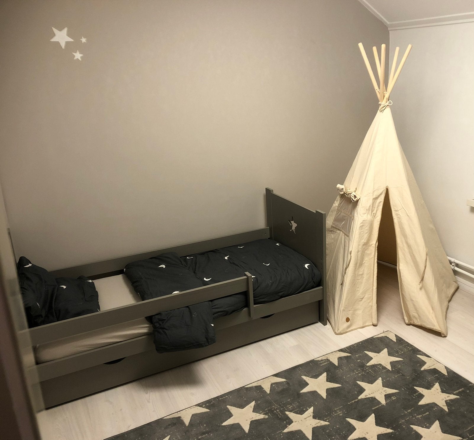 Petite Amélie Juniorkamer Set (Bed, Matras, Lade, Tipi ), Ophalen, Gebruikt, Overige typen