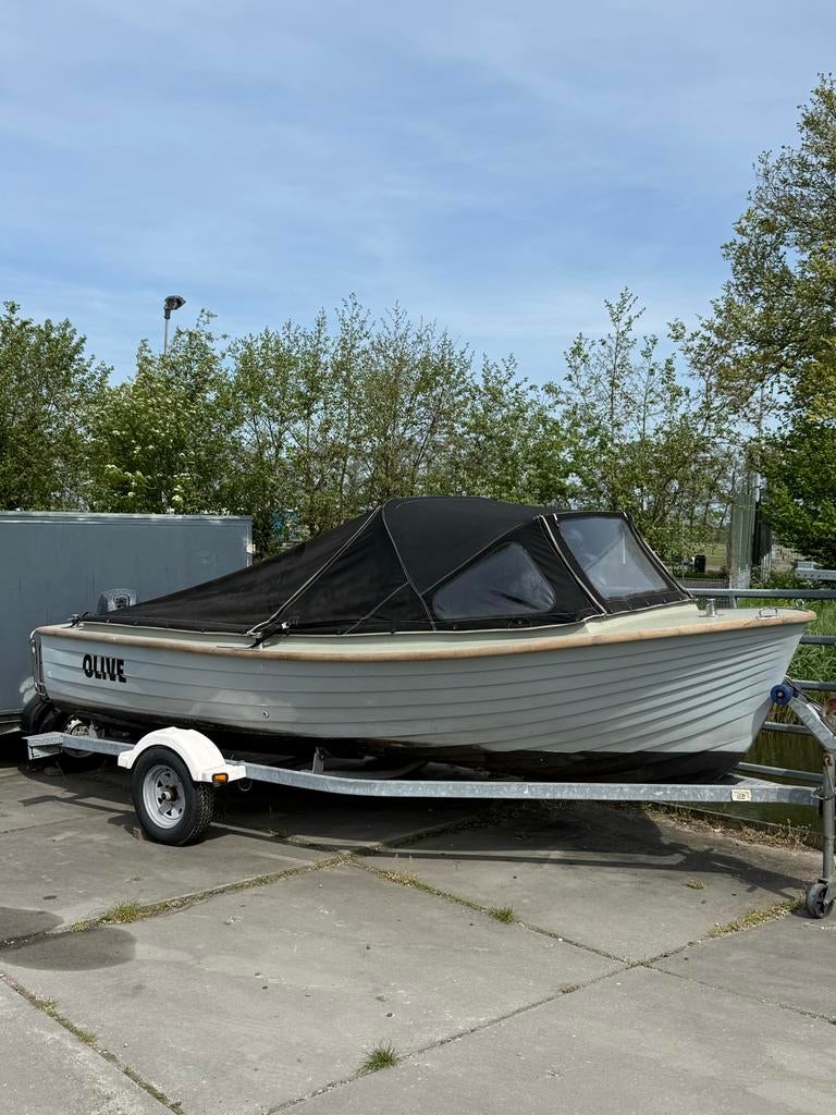 sloep 5.30 meter met trailer 25PK 4-takt, Watersport en Boten, Ophalen, 10 tot 30 pk, Gebruikt, Tot 6 meter