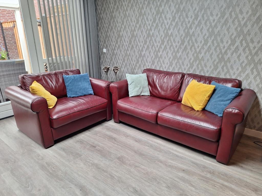 Leren banken bordeaux rood, Huis en Inrichting, Banken | Bankstellen, Ophalen, Gebruikt, Rechte bank, Leer