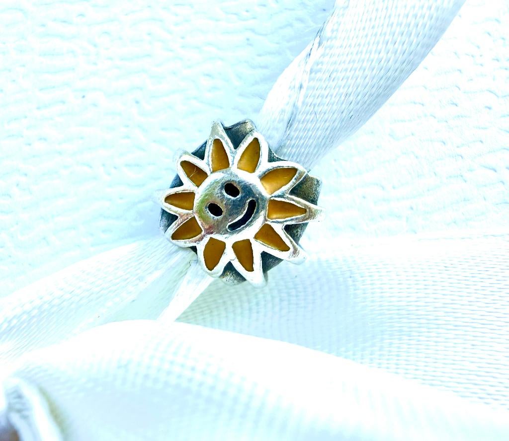 Pandora zon bedel, Sieraden, Tassen en Uiterlijk, Bedels, Pandora, Ophalen of Verzenden, Zo goed als nieuw, 1 bedel