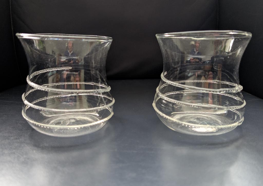Riverdale vaasjes - kandelaars 2x Zeer mooi!, Overige kleuren, Ophalen of Verzenden, Minder dan 50 cm, Glas