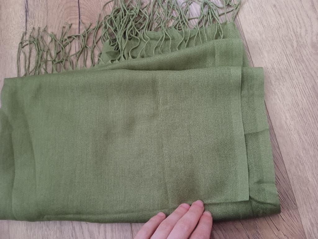 Nieuwe lichtgroene pashmina sjaal hijab, Kleding | Dames, Mutsen, Sjaals en Handschoenen, Verzenden, Maat 46/48 (XL) of groter