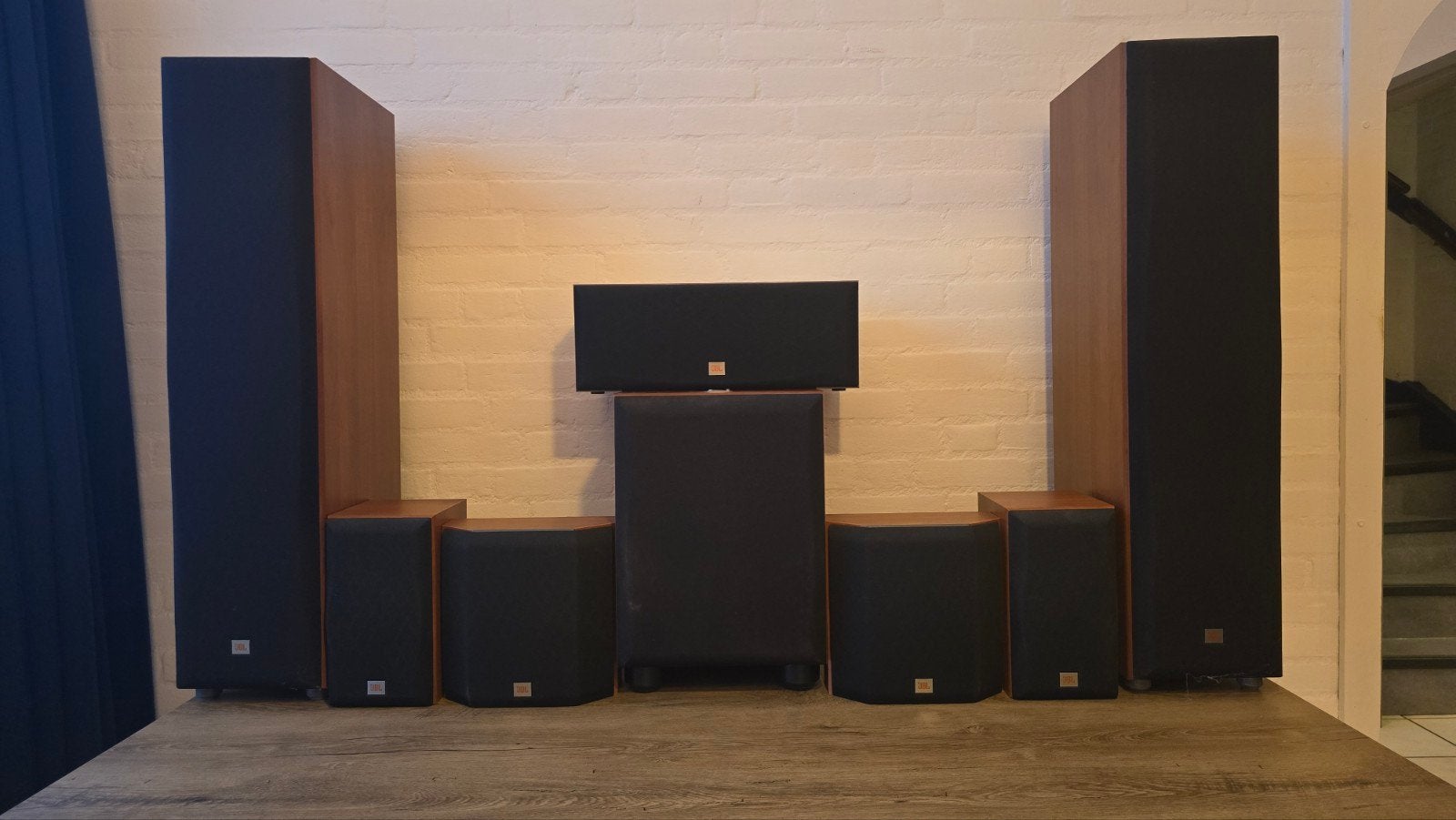 JBL Northridge E Series 7.1 in kersenkleur met zwarte front, Gebruikt, JBL, Surroundset, Geschikt voor surround/home cinema