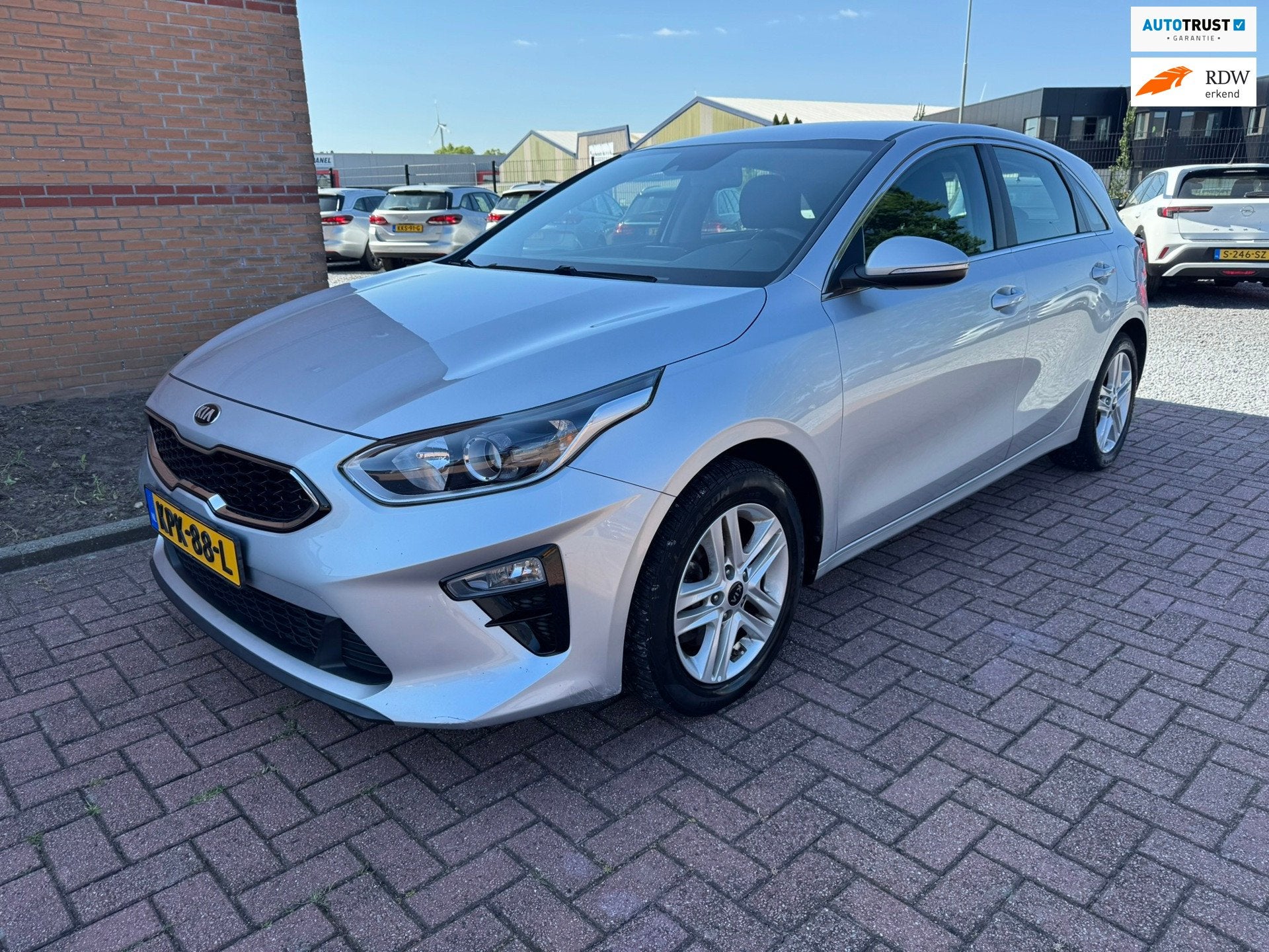 Kia Cee'd 1.6 CRDi DynamicLine Euro 6, Marge, Apple Carplay,, Auto's, Kia, Voorwielaandrijving, Stof, Gebruikt, 4 cilinders