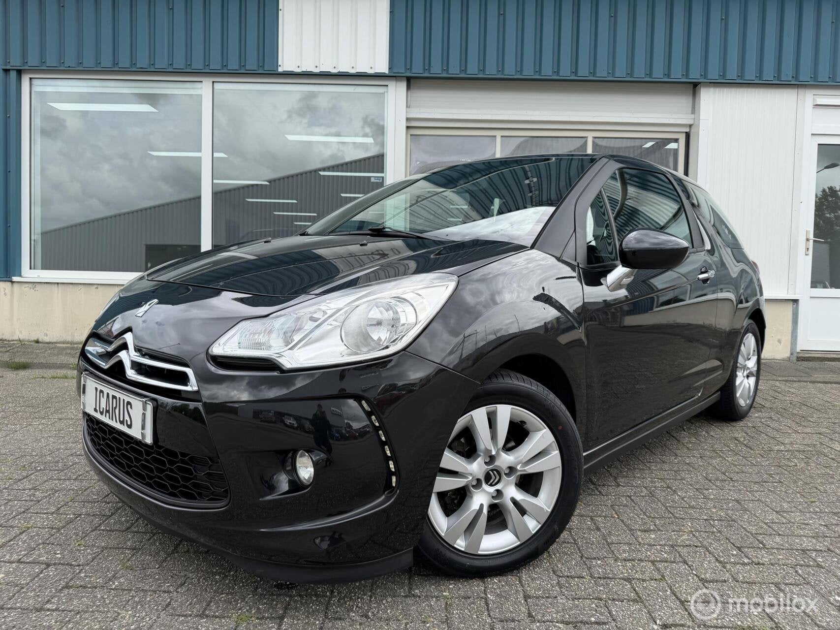 Citroen DS3 1.4 Chic|New apk|airco|cruise|boekjes, Auto's, Voorwielaandrijving, Euro 5, Zwart, Bedrijf