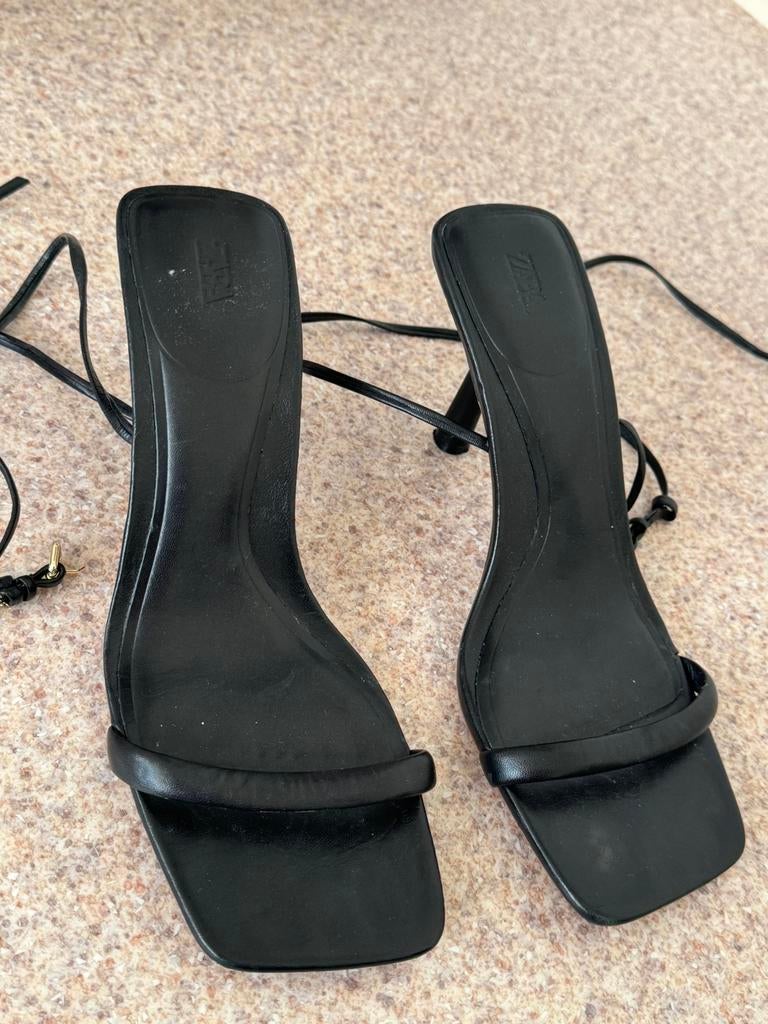 Zara hak sandalen, Kleding | Dames, Zwart, Zo goed als nieuw, Sandalen of Muiltjes, Ophalen of Verzenden