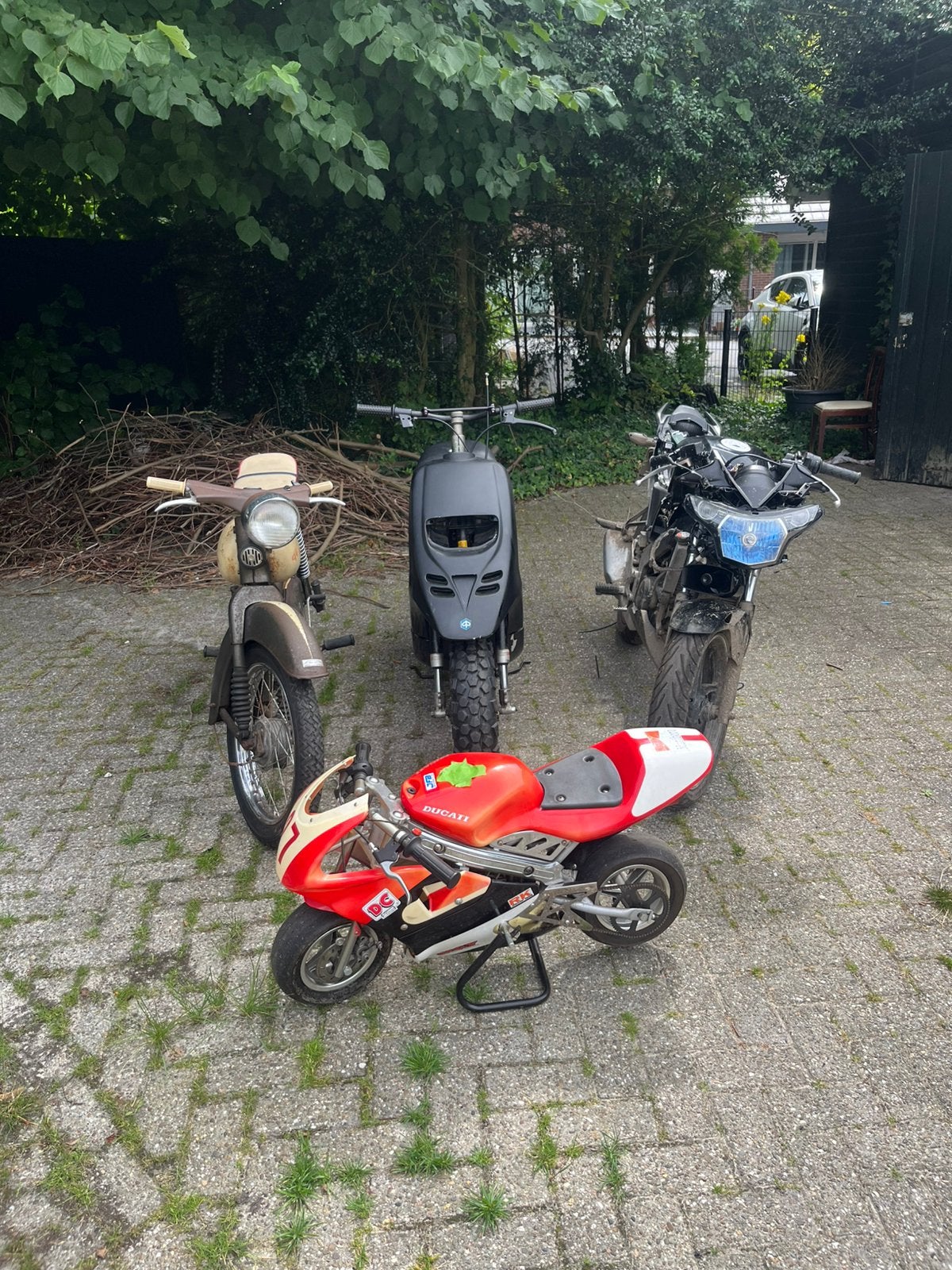 GEZOCHT alles met een motorblok, Ophalen, Zo goed als nieuw, Benzine, Overige merken