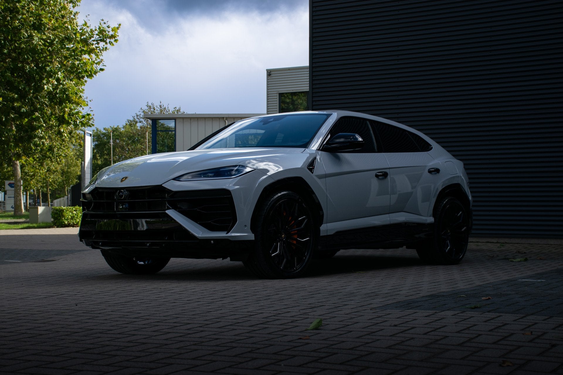 Lamborghini Urus 4.0 V8 Hybrid SE 23inch 800pk Grigio Hati P, Auto's, Automaat, Urus, Gebruikt, Vierwielaandrijving