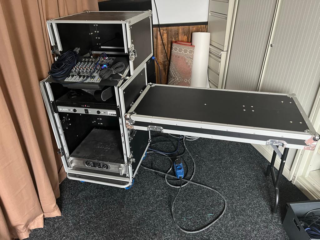 Complete PA Set: Behringer, Procon, Dap Audio, Wharfedale, Ophalen, Gebruikt, 5 tot 10 kanalen, Microfooningang