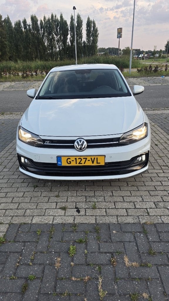 Volkswagen Polo 1.0 TSI DSG R‑Line Camera | Keyless |, Auto's, Stof, 95 pk, Origineel Nederlands, 570 kg