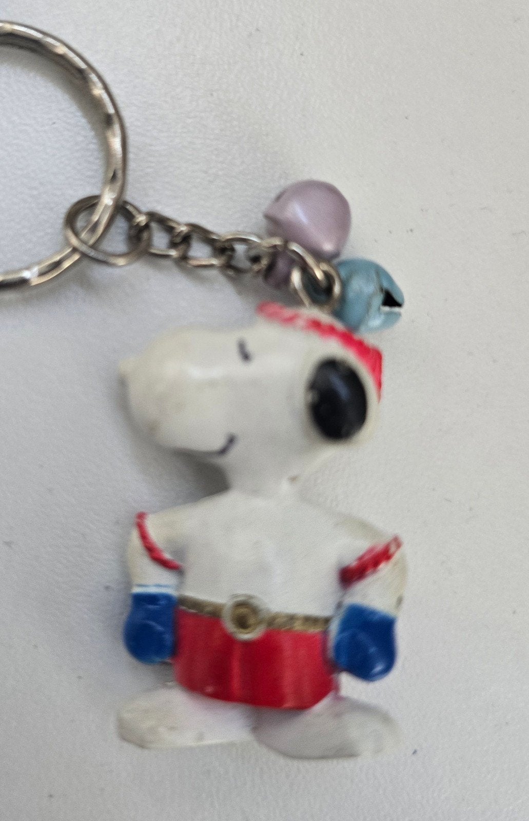 Snoopy Bokser Sleutelhanger met Belletjes, Verzamelen, Ophalen of Verzenden, Gebruikt, Knuffel of Figuurtje