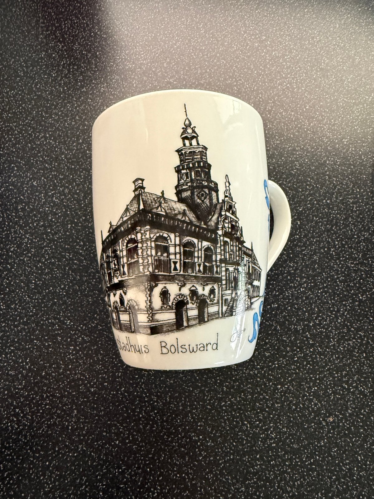 2 mokken van de elfstedentocht., Huis en Inrichting, Keuken | Servies, Ophalen of Verzenden, Zo goed als nieuw, Overige stijlen