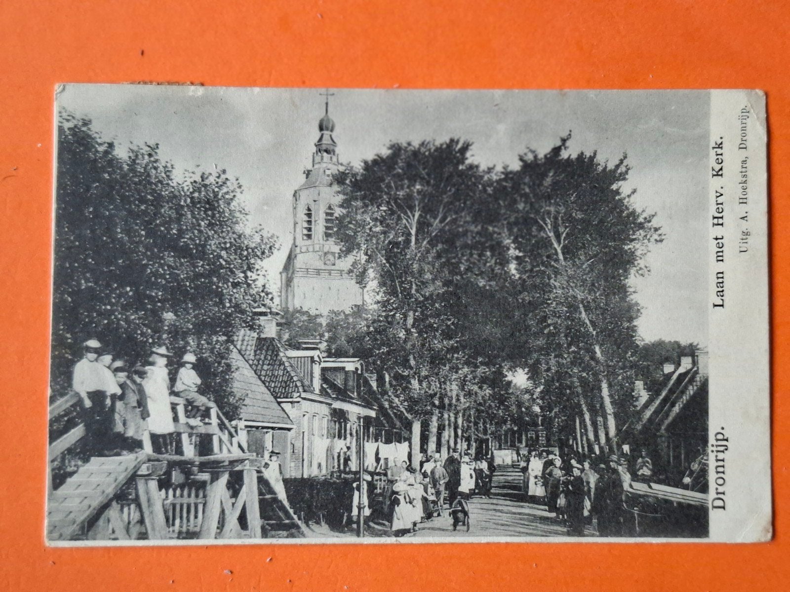 Dronrijp, met volk. DI-26, Ophalen of Verzenden, Gelezen