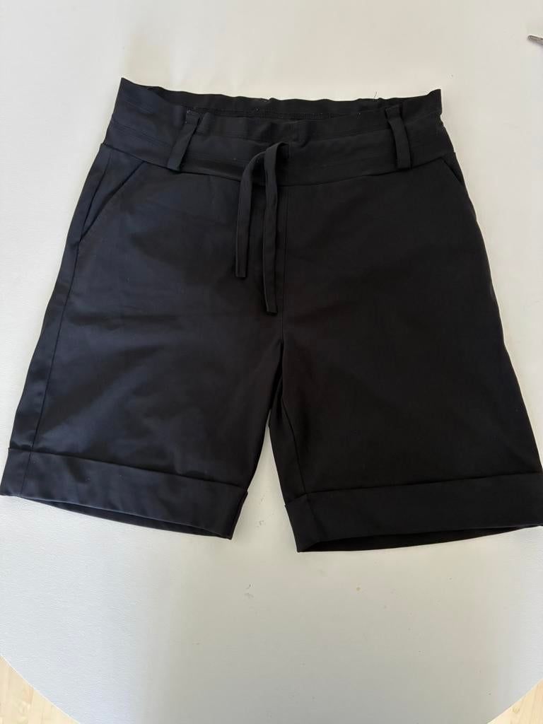 Mooie heavy travelstof  Bermuda Studio Anneloes ,S, zwart, Kort, Zwart, Ophalen of Verzenden, Zo goed als nieuw