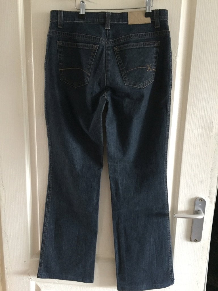 Brax spijkerbroek maat 152  (2B19), Tweedehands verkoop, Gebruikt, Ophalen of Verzenden, Geen@idee.nl