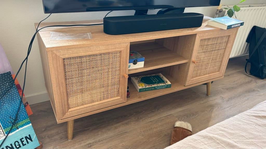 Zo goed als nieuw TV meubel met rotan deurtjes, Huis en Inrichting, Woonaccessoires | Spiegels, Ophalen, Minder dan 50 cm, Zo goed als nieuw