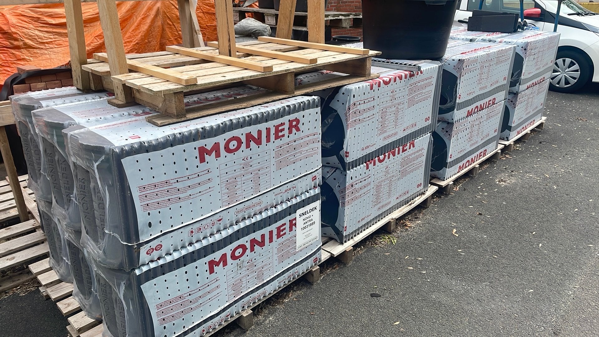 Monier sneldek antraciet dakpan, Doe-het-zelf en Verbouw, Dakpannen en Dakbedekking, Ophalen, Steen of Klei, Nieuw, 15 m² of meer