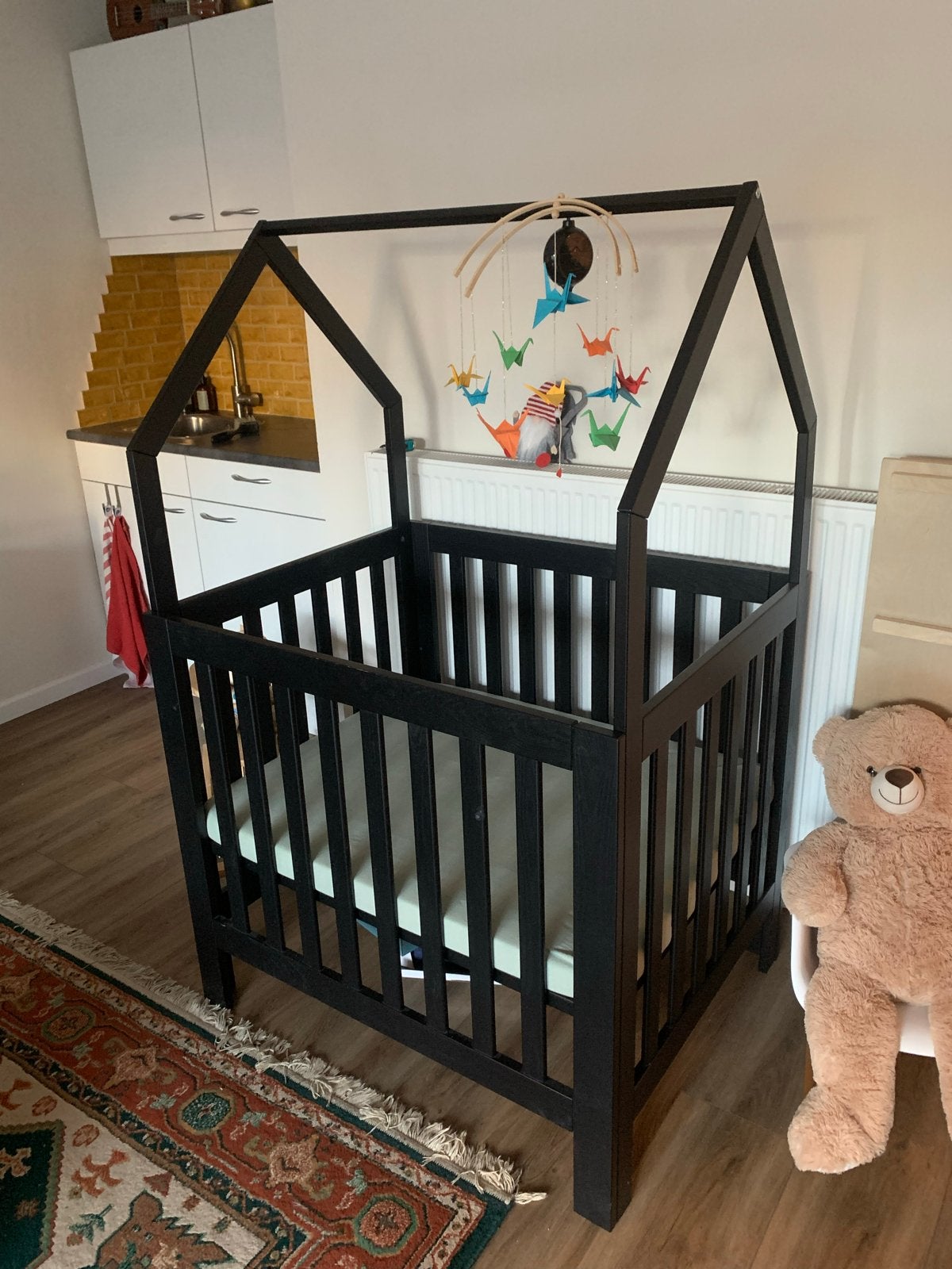 Zwart box huisje met matrasje, Kinderen en Baby's, Boxen, Ophalen, Zo goed als nieuw